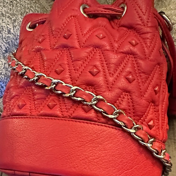 Valentino Red Quilted Drawstring Bucket Bag with Chain Strap - Picture 7 of 8